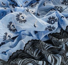 Madeira barevné květy modrá