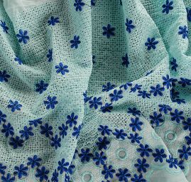 Madeira motiv květů pistáciová