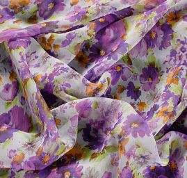 Jemný šifon květinový motiv pastel fialová