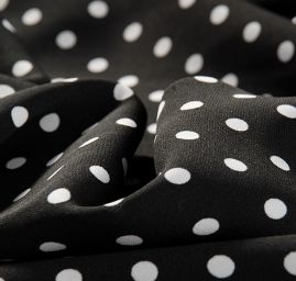 Látka šatovka puntík bílá/černá