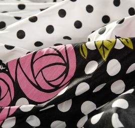 Pružná letní látka popelín puntíky/růže růžová