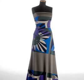 Úplet viskozový lesklý povrch  květinový motiv