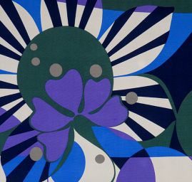 Úplet viskozový lesklý povrch  květinový motiv