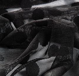 Pružný tyl puntík černý