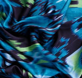 Hedvábný atlas matný abstraktní vzor zelenomodrý