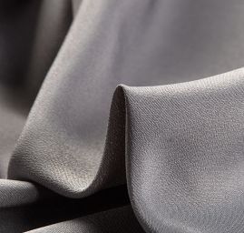 Krepdešín imitace hedvábí  středně šedý