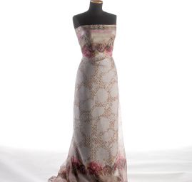 Hedvábný šifon krajkový vzor s květy starorůžový