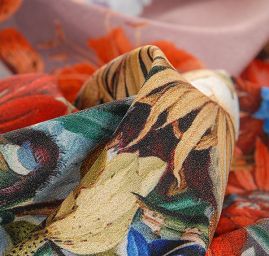 Krepdešín tisk motiv velkých květů hnědozelený