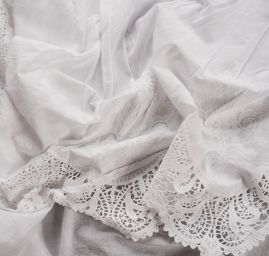 Krajka madeira s bordurovou výšivkou a krajkou