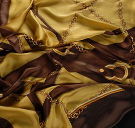Hedvábná látka kupón přezky zlatá 
