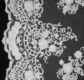 Krajka výšivka na tylu bordura bílá