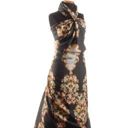 Hedvábná látka romantický vzor květin černá