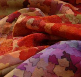 Viskozový úplet květinový motiv 