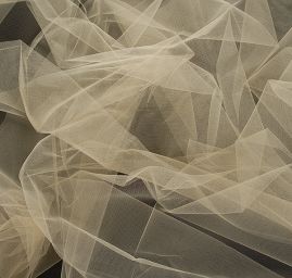 Tyl šatový vanilka 280 cm šíře