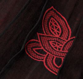 Taft kupón tvarovaný kraj starorůžová/černá