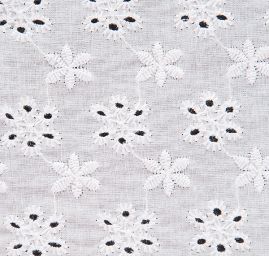 Madeira s výšivkou květin lomená bílá