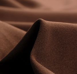 Kostýmová pružná látka tmavě hnědá