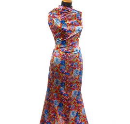 Atlas romantický vzor květin malý červený