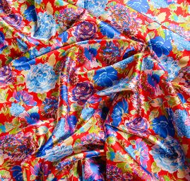 Atlas romantický vzor květin malý červený