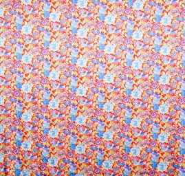 Atlas romantický vzor květin malý červený