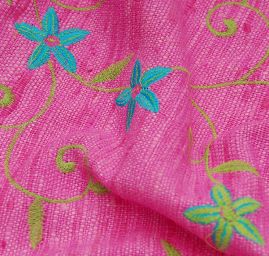 Buretové hedvábí vyšívané růžové