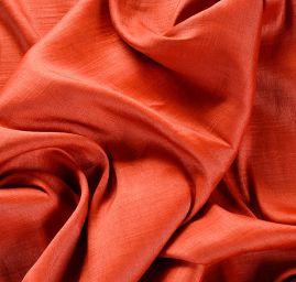 Len hedvábí látka matná skořicové barvy