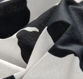 Košilová bavlněná látka zvířecí motiv kráva černá/bílá