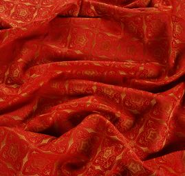 Žakárová tkanina červenozlatá růžice