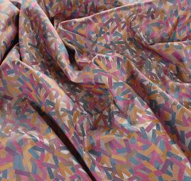 Brokát geometrický motiv šedý