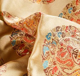 Brokát vzor ornamentu zlatobéžový