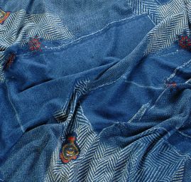 Pletenina jeansový motiv patchwork 