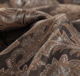 Brokát lamé ornamentální paisley vzor