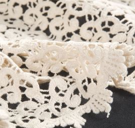 Krajka hrubá ornament smetanová