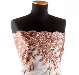 Efektní krajka výšivka na pudrovém tylu měděná II.jakost