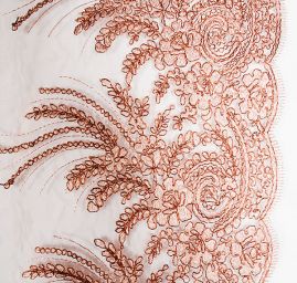 Efektní krajka výšivka na pudrovém tylu měděná II.jakost