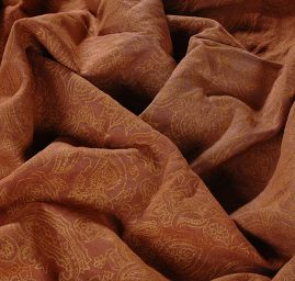 Semišová látka orientální motiv v barvě srnčí hněď