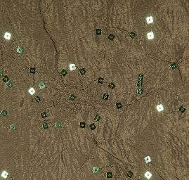 Taft květinová výšivka/flitry khaki zelený