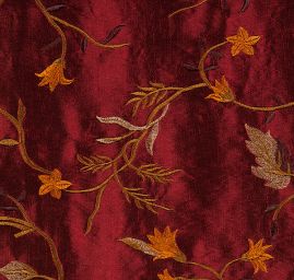 Vyšívaný taft  pnoucí se květy tm. vínový