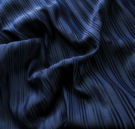 Plise šatová látka pletenina tm.modrá