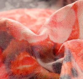 Žakárová látka digitální tisk zvířecí motiv květy