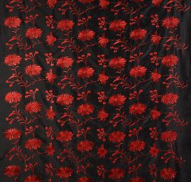 Vyšívaná taftová metráž s květy černá vínová
