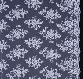 Efektní krajka výšivka na tylu květinový motiv bílá