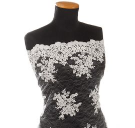 Krajka jemná výšivka na vzorovém tylu slonová kost