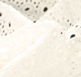 Madeira bavlněná geometrický vzor slonová kost