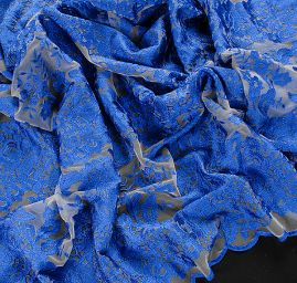 Pružná krajka květinový motiv modrá/tělová