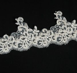 Krajka lem slonová kost korálky/flitry/rokajl