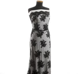 Krajka na hladkém tylu květy černé