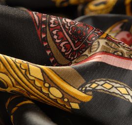 Imitace hedvábí vzor ve stylu Gucci