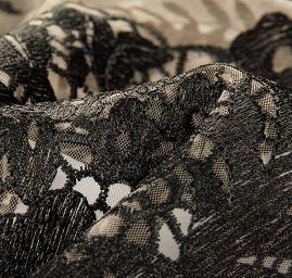 Pružná krajka černá/tělová