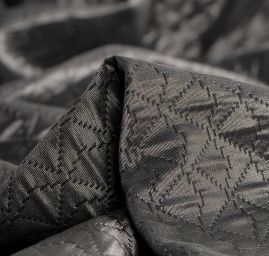 Brokát nepružný geometrický vzor černý